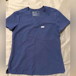 FIGS WOMENS SLIM FIT SCRUB TOP